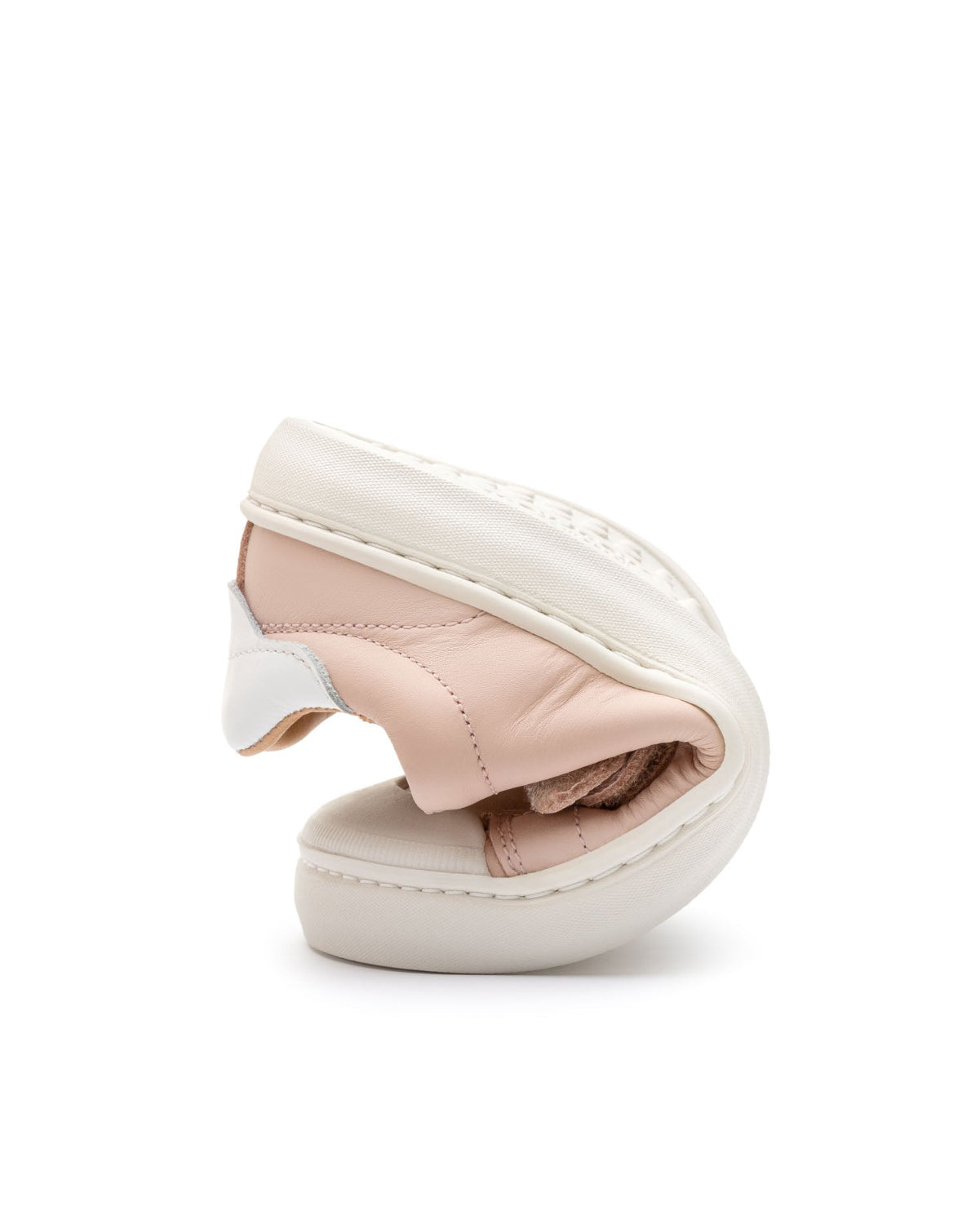Barefoot patike Ramp Candy savijene prikaz fleksibilnosti