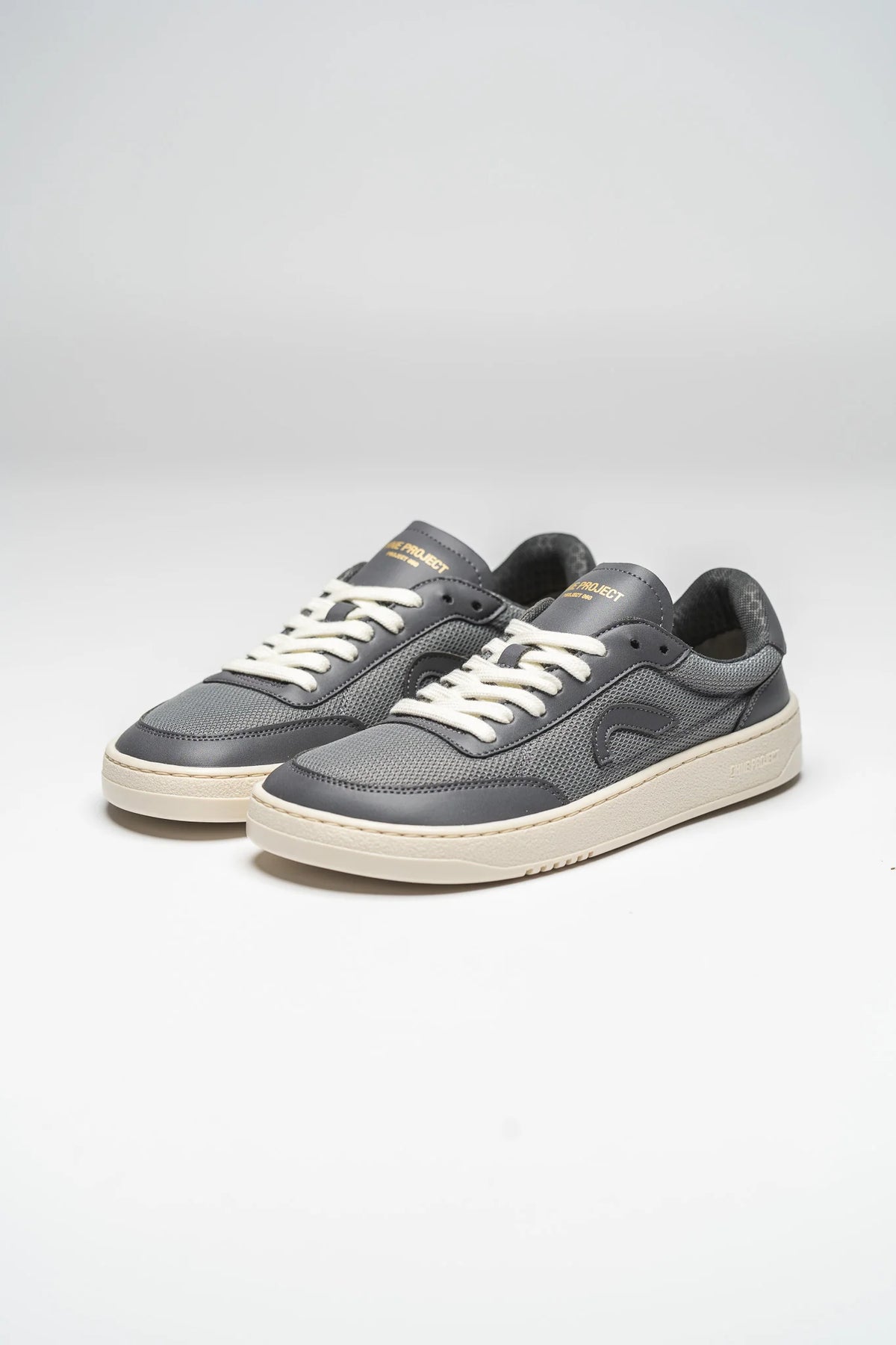 060 Grey Mesh