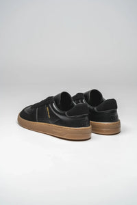 070 All Black
