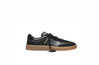 070 All Black