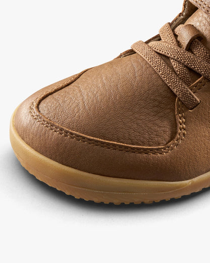 Detalj prednjeg dela barefoot patika Primus Ludo HI kozne na beloj pozadini