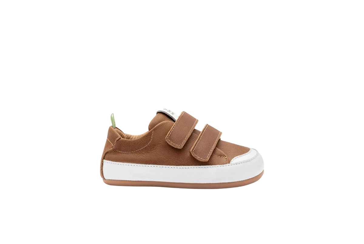 Barefoot patike Bossy Whisky bocni prikaz desne patike na beloj pozadini