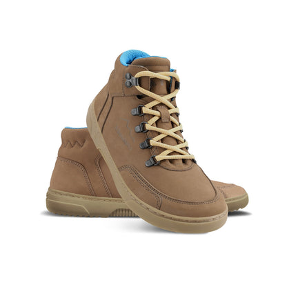 Par barefoot cizama Barebarics Element crne prikaz pod uglom na beloj pozadini