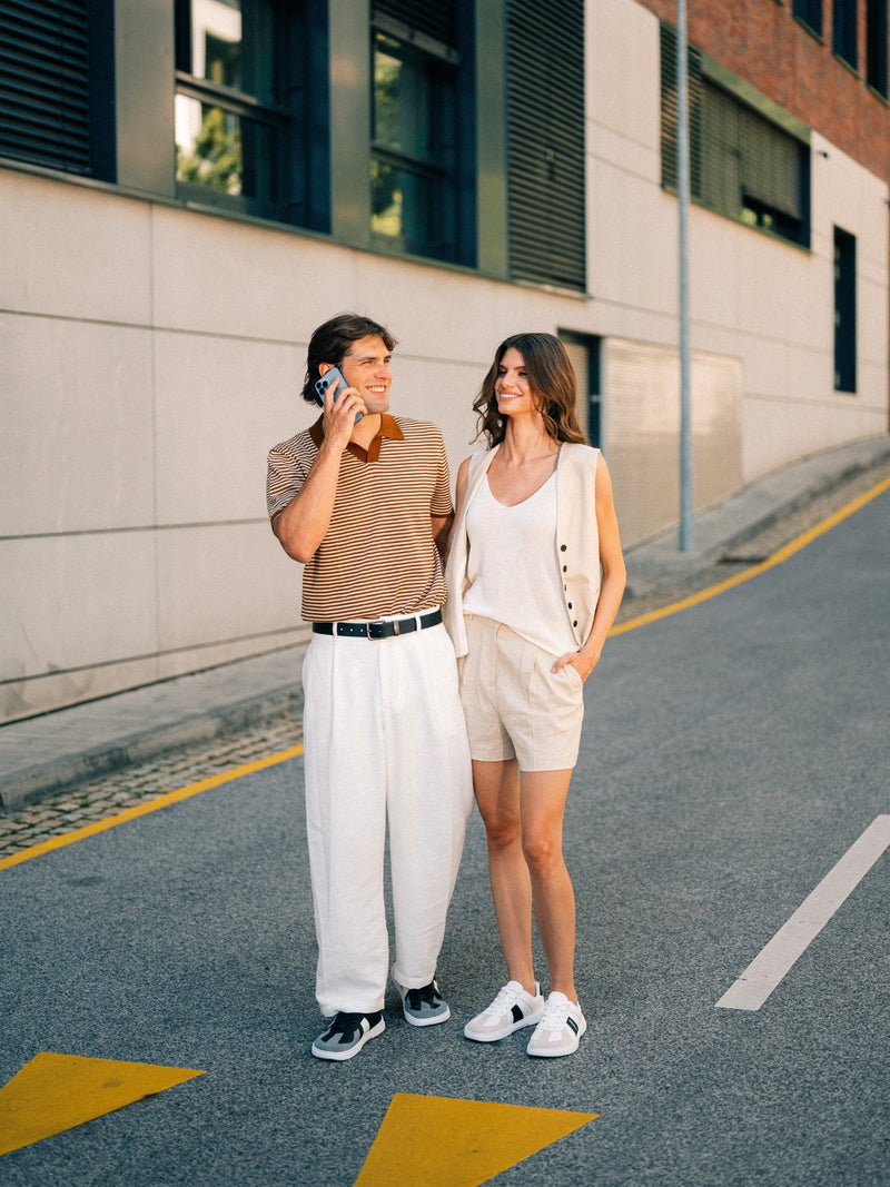 Barebarics Icara belo bez – lifestyle fotografija muskarca i zene u gradu