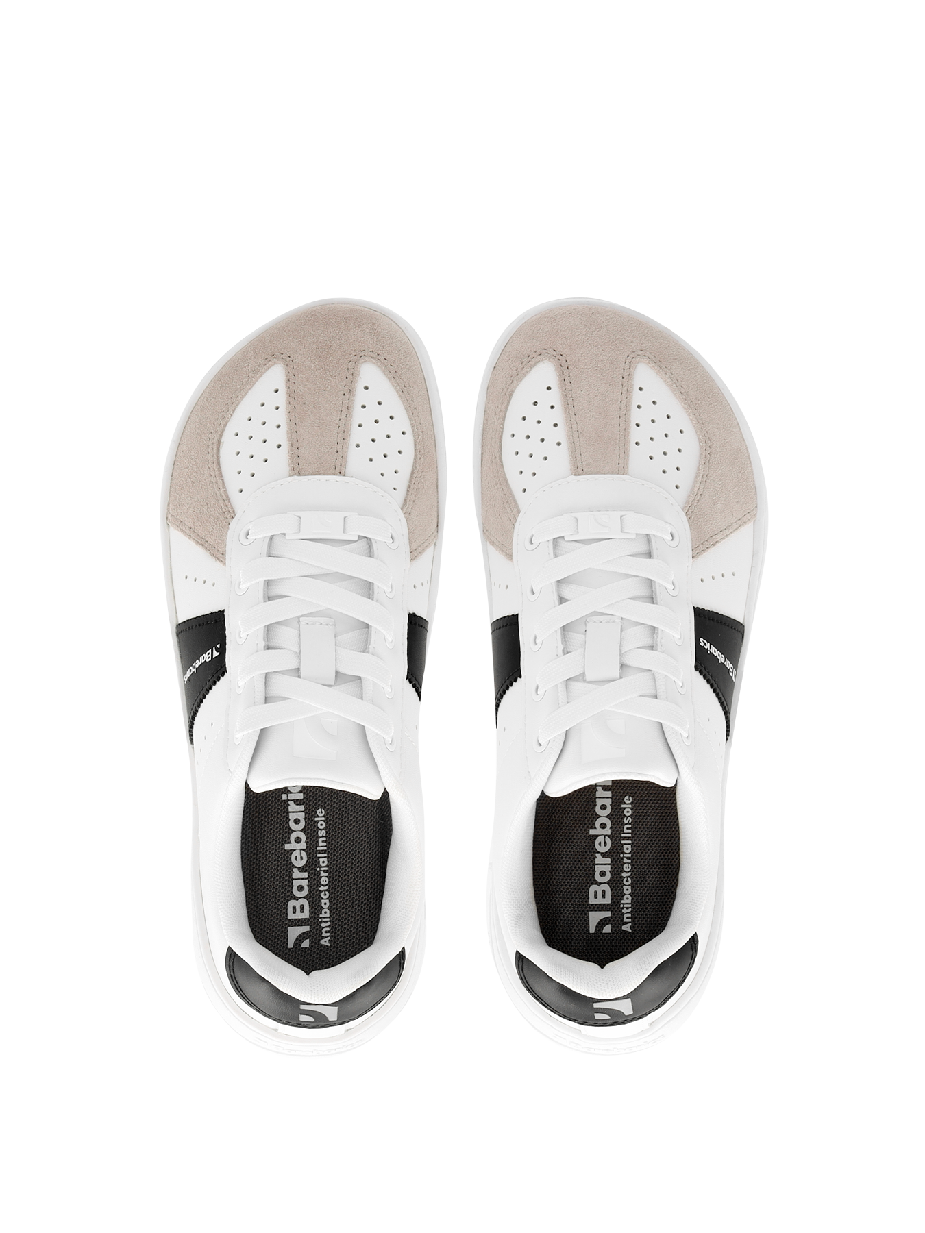 Barebarics Icara barefoot patike – pogled odozgo na par sa pertlama

