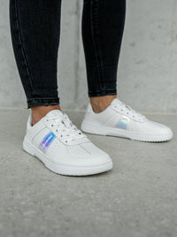 barefoot patike icara bela pastel – na stopalima, pogled spreda

