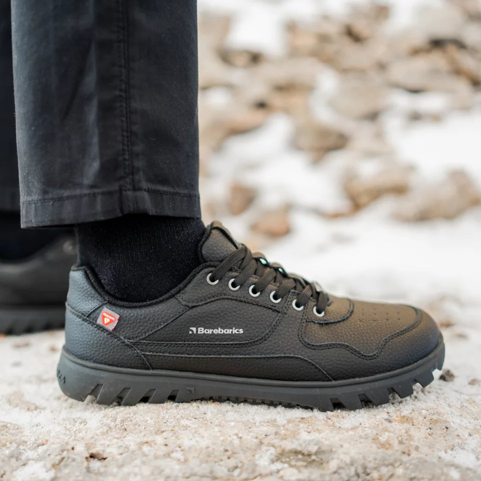 Zing Frost Crne barefoot patike lifestyle fotografija pogled spreda