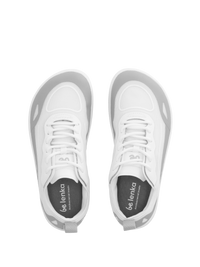 Par barefoot patika Velocity Slate prikaz odozgo na beloj pozadini