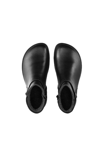 Par barefoot cizama Diva crne prikaz odozgo na beloj pozadini