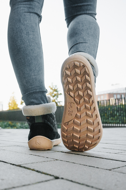 Be Lenka Olivia zelene barefoot čizme lifestyle prikaz djona
