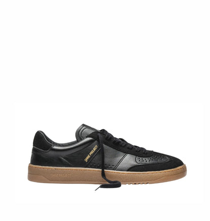 070 All Black