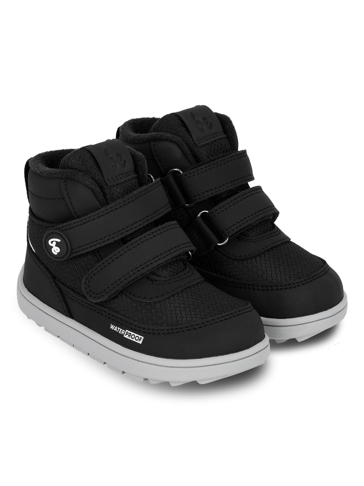 Par barefoot cizama Zippu Black & Grey prikaz pod uglom na beloj pozadini