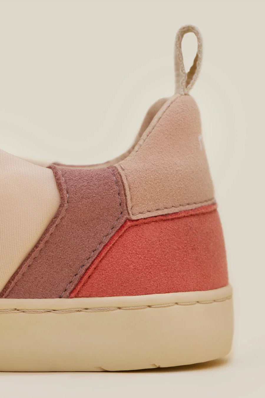 Nuuk Rumeno Rose (28-35)