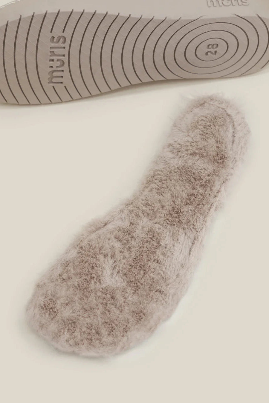 Djon barefoot cizama Siberia Elephant prikaz odozdo djona i uloska na beloj pozadini