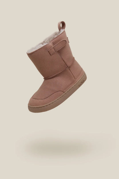 Barefoot cizme Siberia roze prikaz pod uglom na bež pozadini