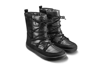 Par barefoot cizama Snowfox crne prikaz pod uglom na beloj pozadini