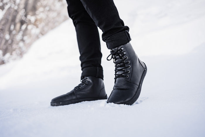 Winter Crne barefoot cizme lifestyle hod po snegu