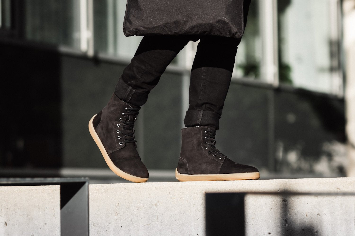 Winter Crne Mat barefoot cizme lifestyle korak niz stepenice