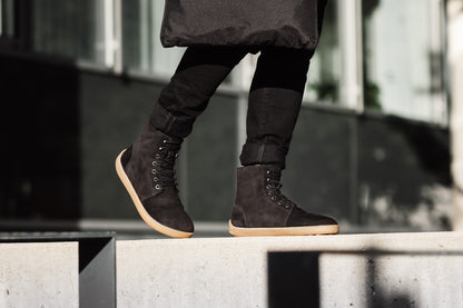 Winter Crne Mat barefoot cizme lifestyle korak niz stepenice